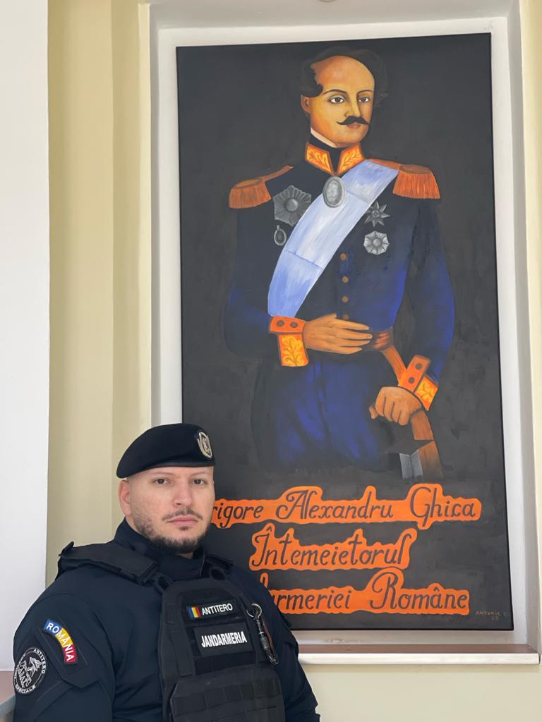 Meseria nu-l împiedică să-și urmeze pasiunea! Jandarmul din Mehedinți care oferă o lecție prețioasă de 1 Decembrie tuturor românilor