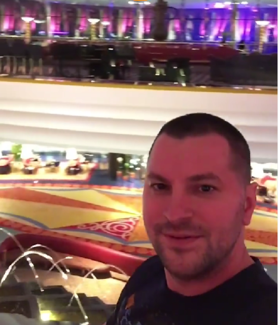 fizz acum la 44 de ani