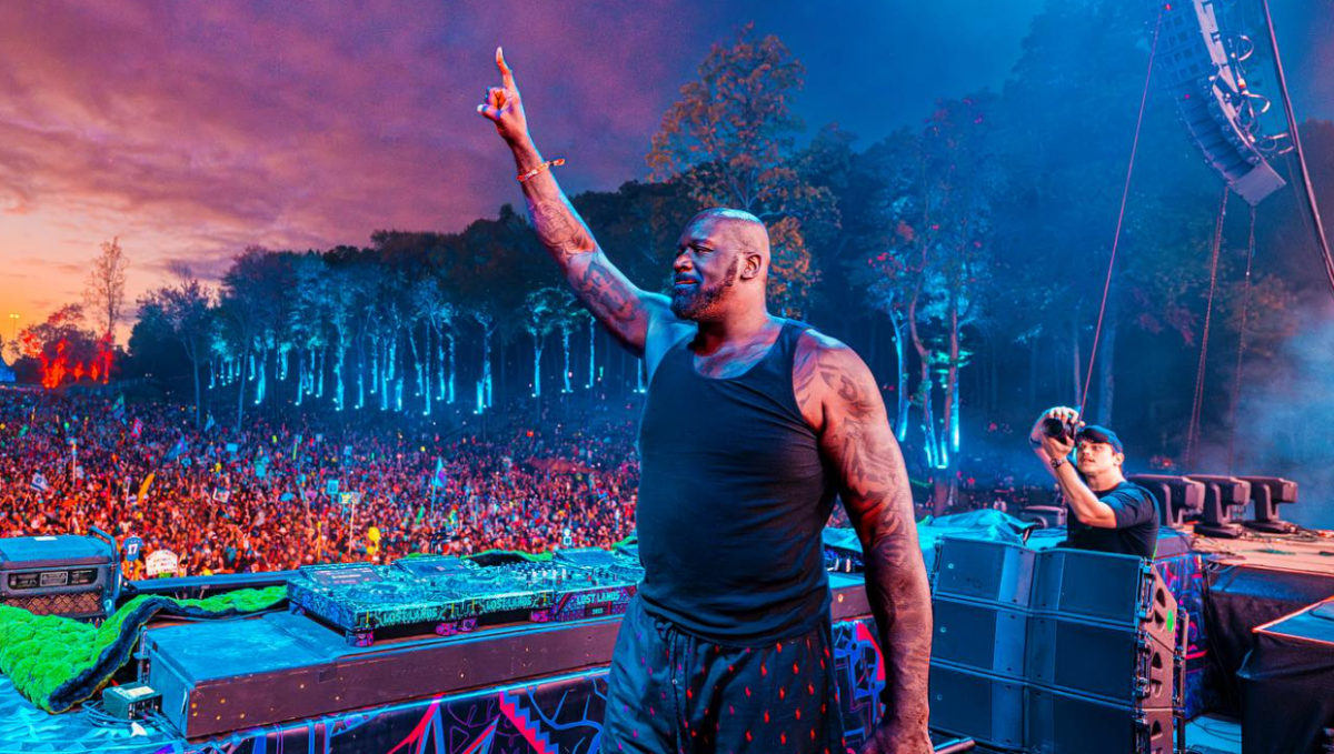 Imagine Stire Shaquille O’Neal vine în România! Celebrul baschetbalist american va pune muzică la Electric Castle | 2review.ro