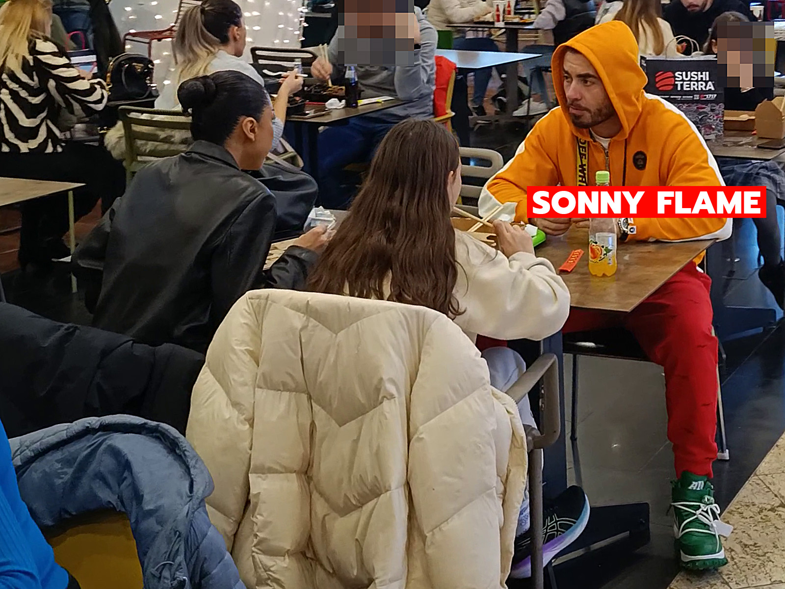 Sonny Flame și Lena, într-o discuție mai aprinsă