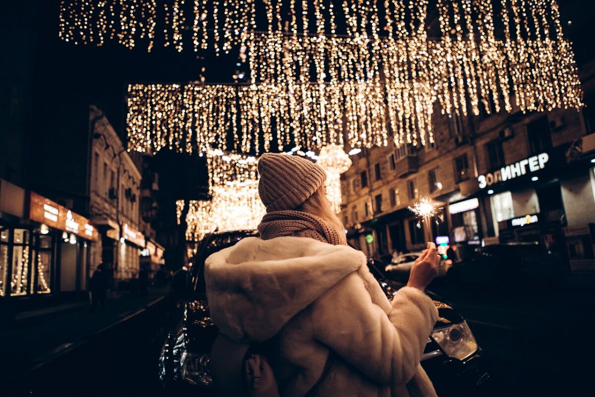 Pericolul ascuns în spatele luminițelor festive. Cum a murit o tânără de 28 de ani la un târg de Crăciun