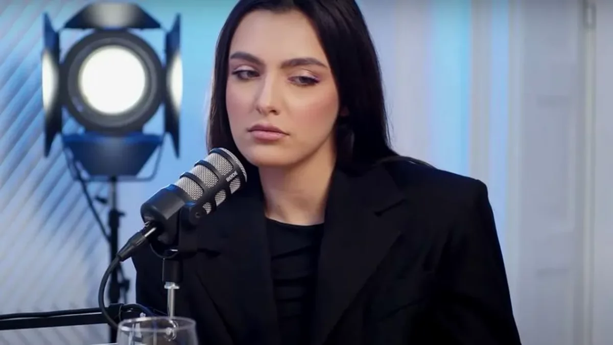Imagine Stire Băutura care a trimis-o pe Alexia Eram pe patul de spital! A consumat-o în exces și a ajuns pe mâinile medicilor: „Prea mult” | 2review.ro