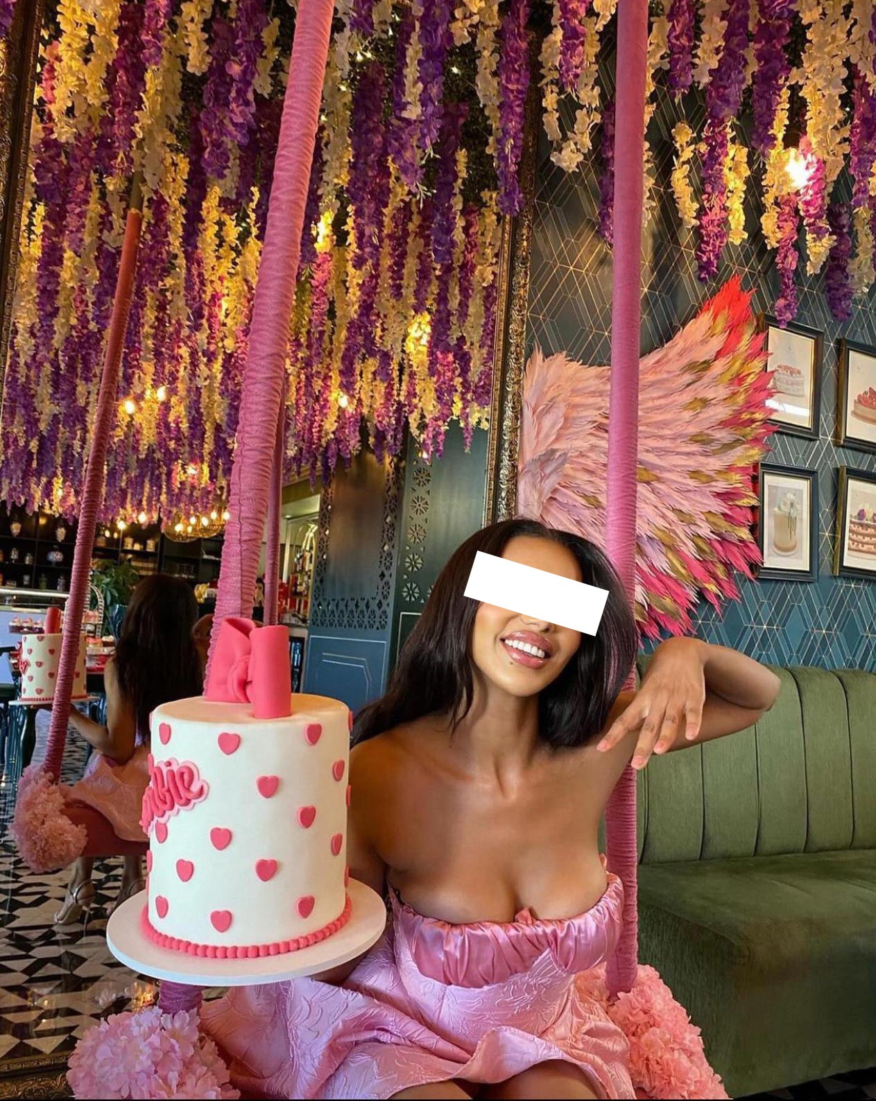 Doamna Murad l-a vrăjit pe milionarul iscusit cu surâsul ei (Foto: Instagram)