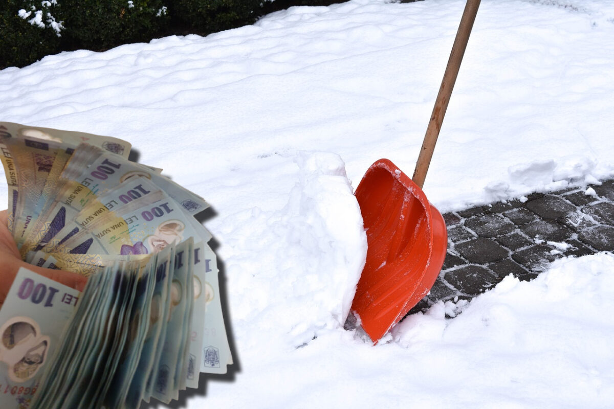 Un bărbat din Roman a primit 1.800 de lei amendă pentru că a curățat zăpada de pe trotuar. Ce spune legea