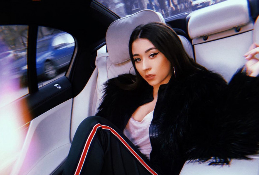 Nicole Cherry este pasionată de mașini cu mulți cai putere