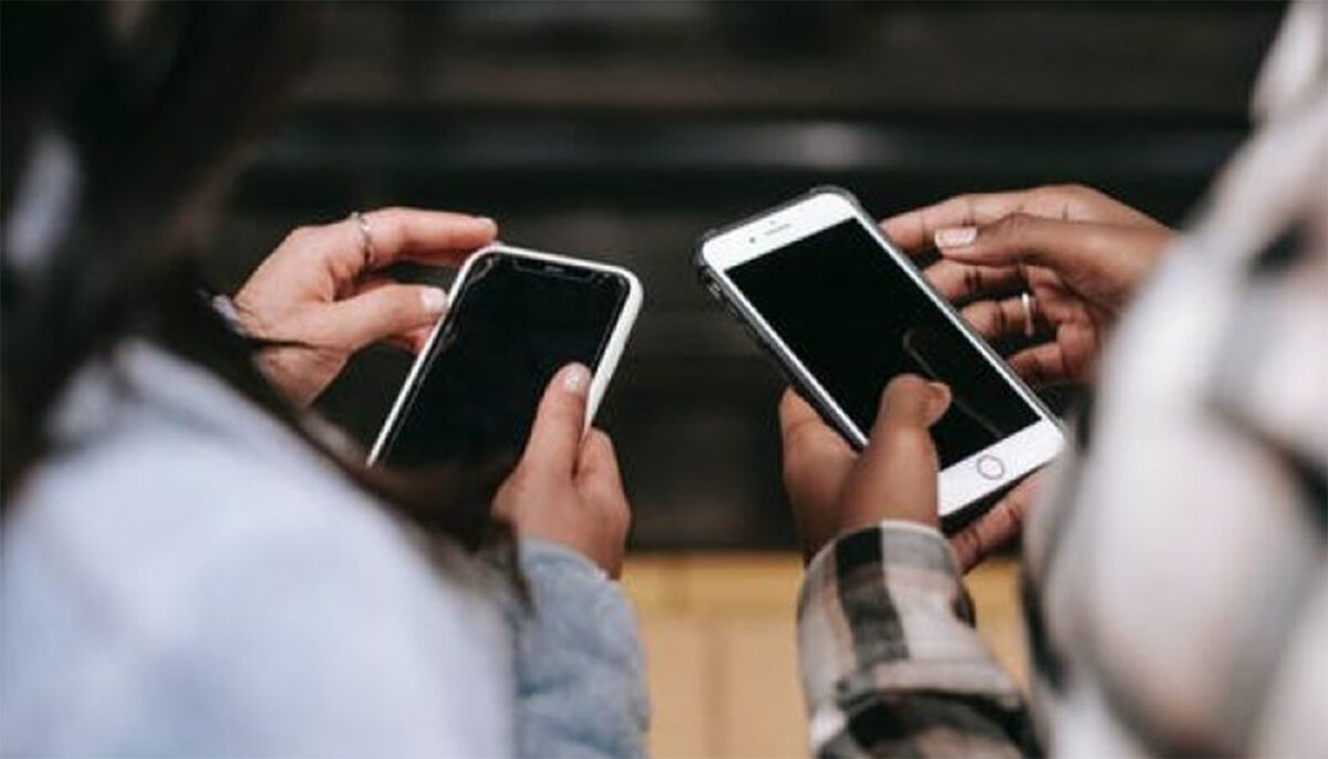 Imagine Stire Amenzi de până la 4.000 de lei pentru toți românii cu telefon mobil care ignoră această regulă | 2review.ro