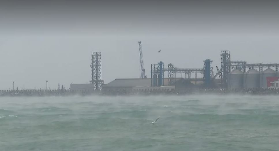 Fenomenul rar apărut la Marea Neagră, la o temperatură resimțită de -12 grade Celsius. Explicația unui expert