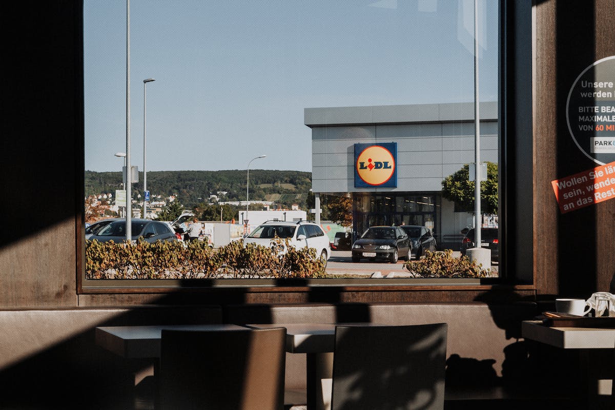 Năvală în magazinele Lidl începând de luni. Produsul ieftin pe care românii îl pot cumpăra în următoarea săptămână