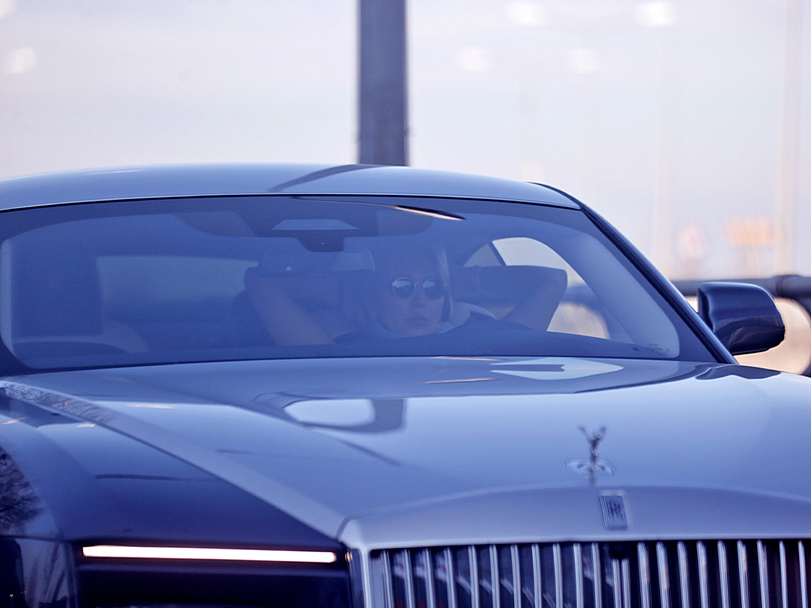 Aliona Bostan, relaxată în noul Rolls