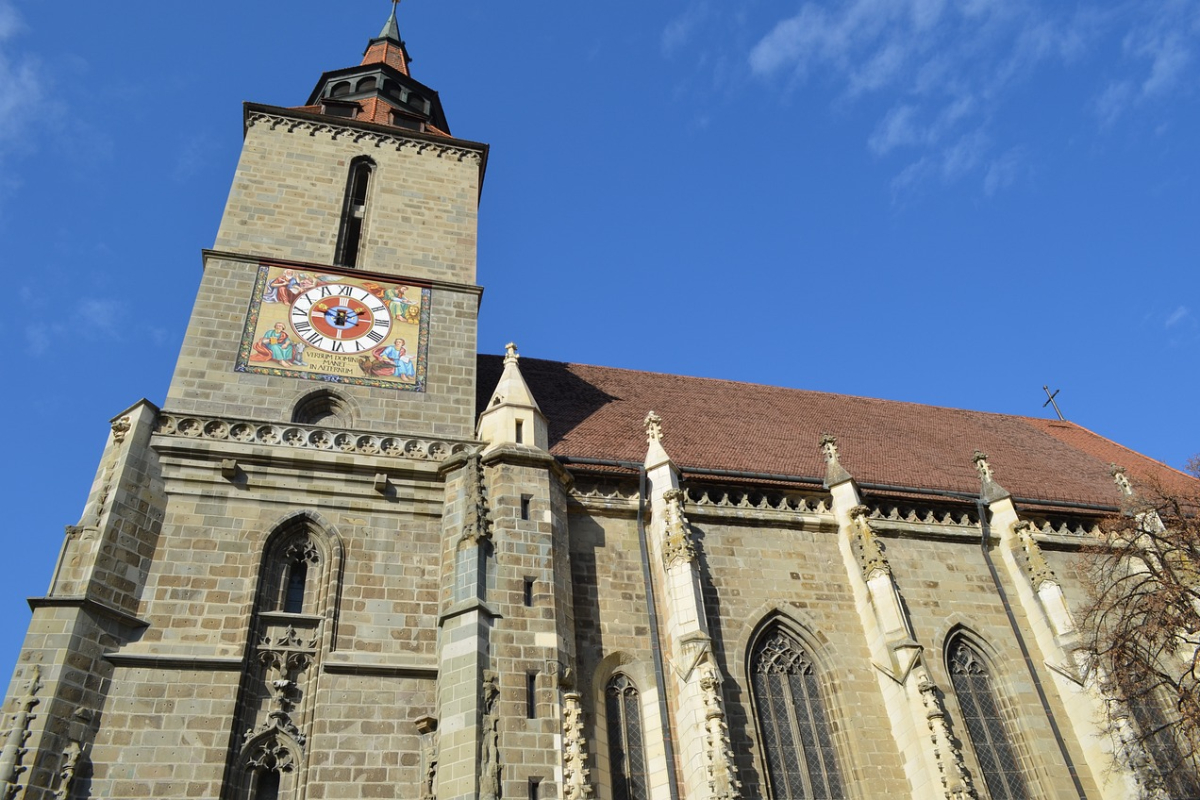 România câștigă tot mai mult teren în zona turismului. Două tinere din Grecia au fost uimite de ce au întâlnit la Brașov și București: „E nebunesc prețul”