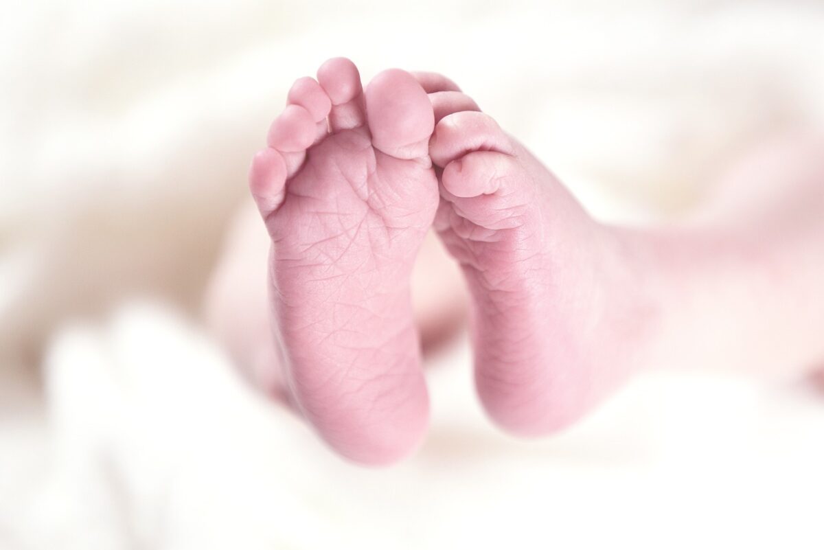 Situație uluitoare la Maternitatea Ploiești! O proaspătă mămică a fost externată cu alt copil