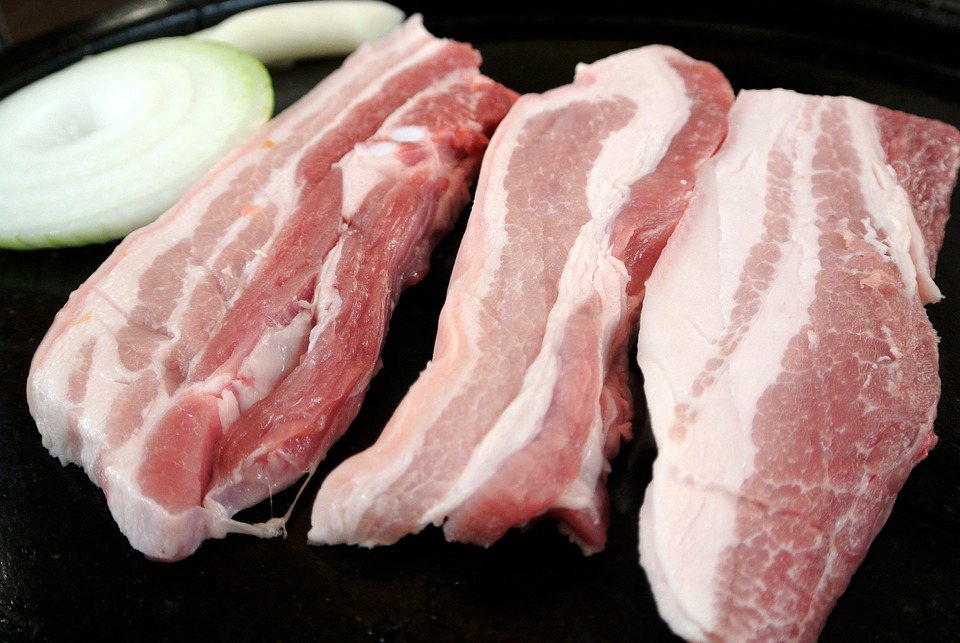 Se introduce și taxa pe carne!? Prețurile vor avea parte de o creștere considerabilă pentru românii din Germania