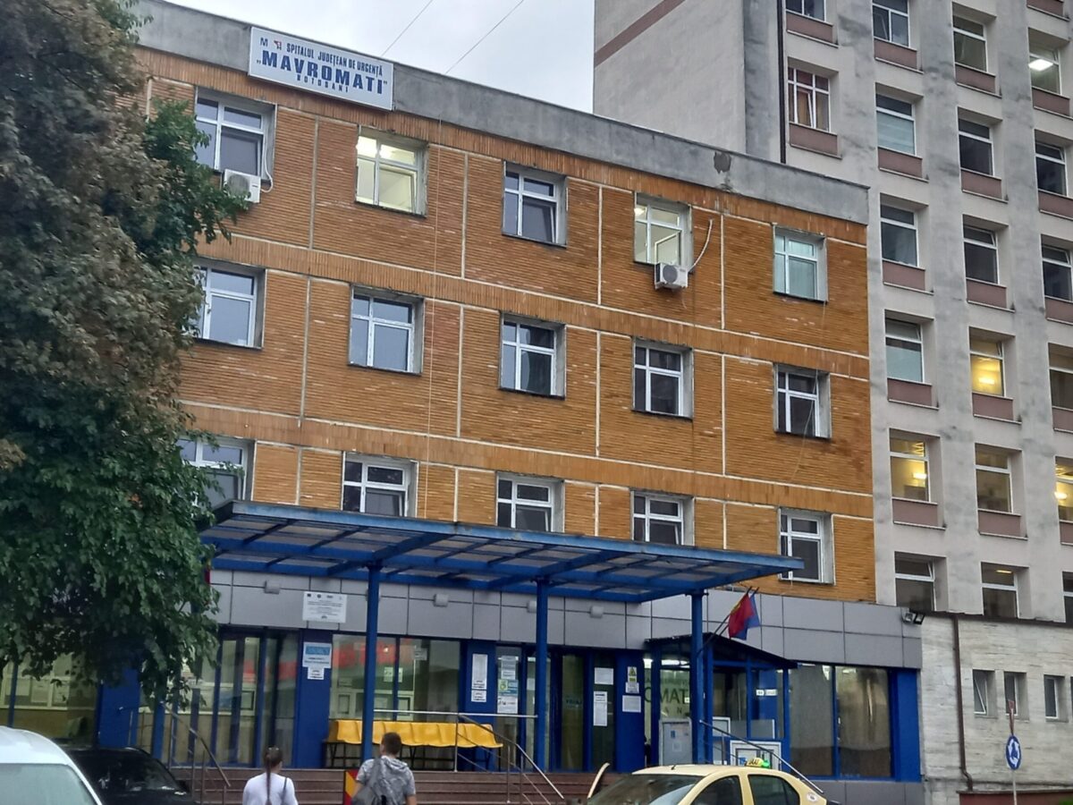 Gândaci și mizerie în secția de pediatrie a unui spital din Botoșani . Poliția a ajuns la fața locului după o postare pe Facebook