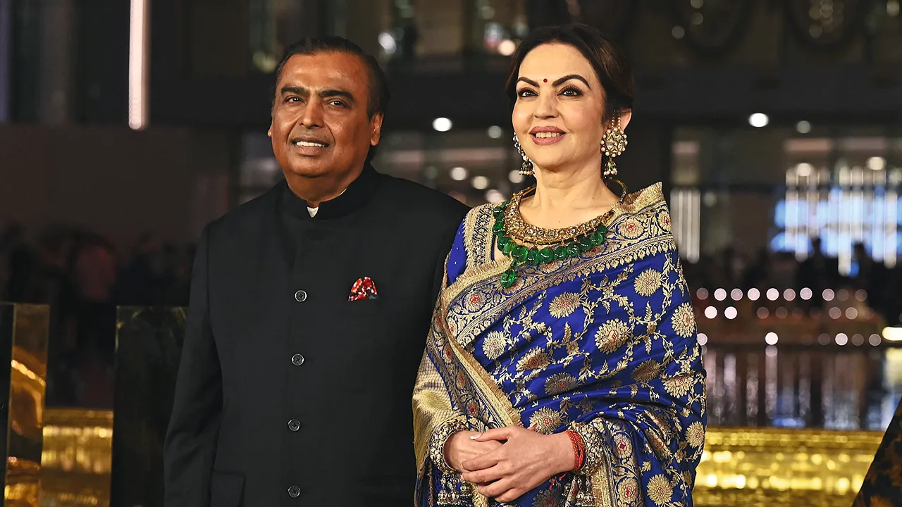 Mukesh Ambani și soția sa