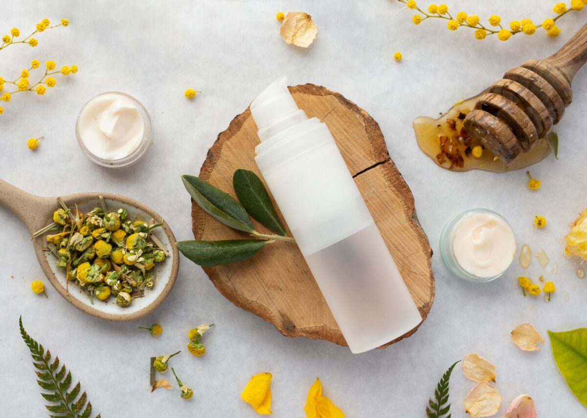 (P) Cosmetice BIO de marcă de pe NOTINO: Oferă pielii tale o îngrijire mai sănătoasă, de înaltă calitate!