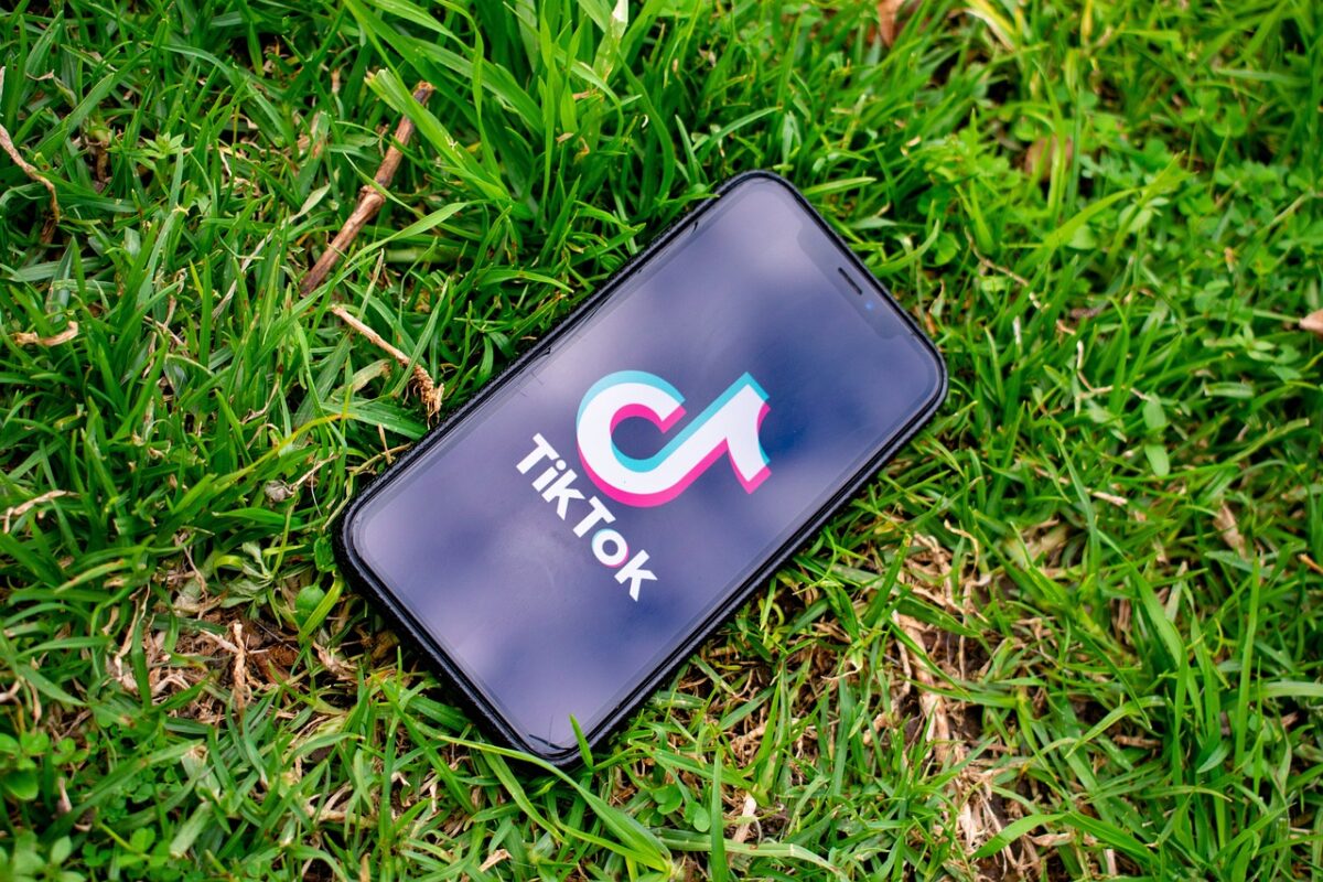 Cum să faci bani din Tik Tok, în 2024? Programul care a început să fie folosit şi în România