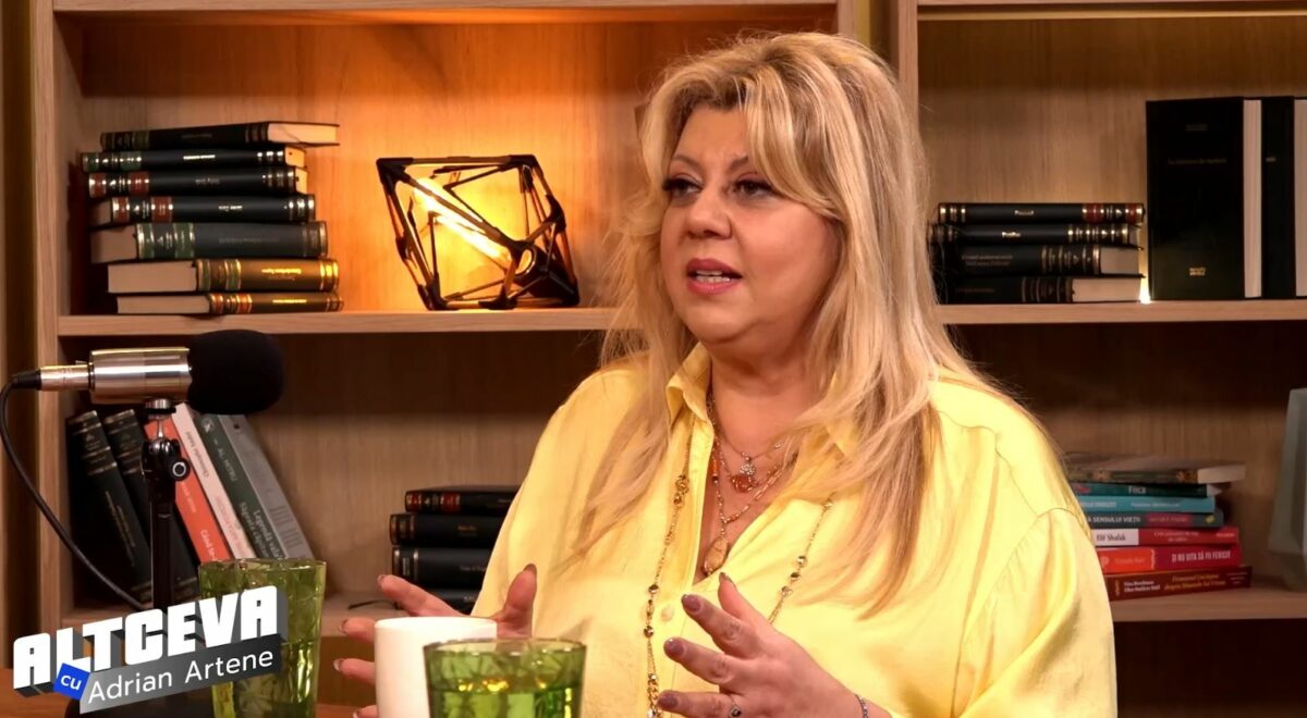Imagine Stire Psihoterapeutul Gina Chiriac, despre boală și dependență: „Dacă ne-am uitat la ele ca la o adaptare a programelor inconștiente…” | ALTCEVA CU ADRIAN ARTENE | 2review.ro