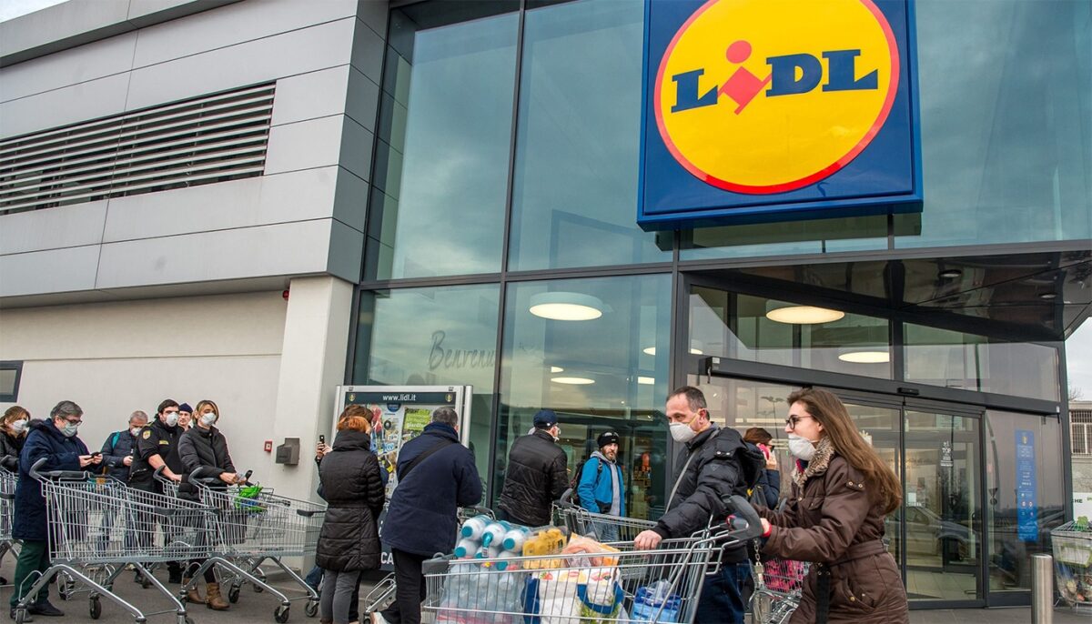 Motivul rasist pentru care un tânăr nu a fost lăsat să intre într-un supermarket LIDL din Cluj-Napoca