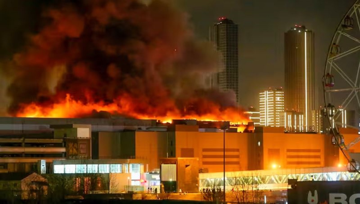 Atac terorist în Moscova! Cel puțin 40 de oameni au murit