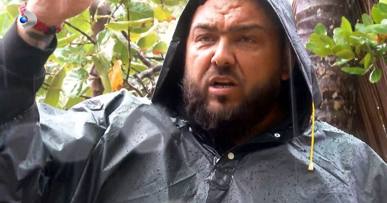 Micuțu nu s-a mai abținut și a explodat /Foto: Captură video Kanal D