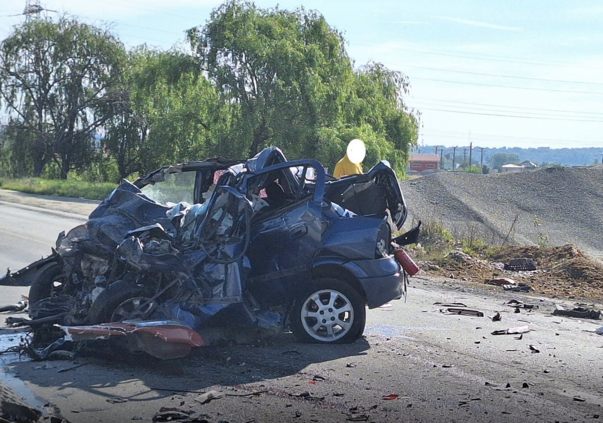 Accident grav în Olt! Un tânăr de 20 de ani și-a pierdut viața după ce mașina în care se afla s-a izbit de un TIR