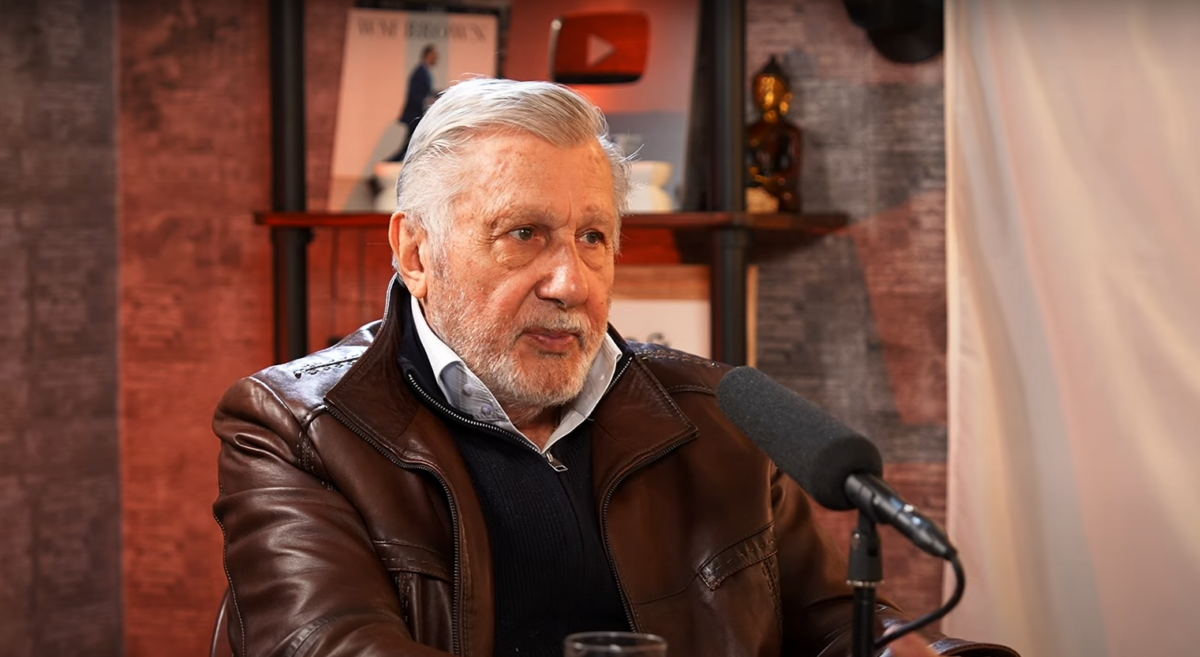 Imagine Stire Replica genială a Elenei Ceauşescu pentru Ilie Năstase, după ce a fost acuzat că a vândut meciul cu SUA: „Era pe hol. Mi-a zis: ‘Flăcăule…” | 2review.ro