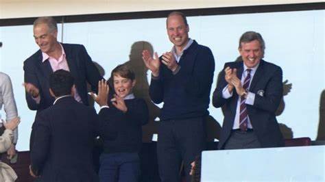 Prințul William și fiul său, prințul George la meciul Aston Ville. Sursa: Instagram