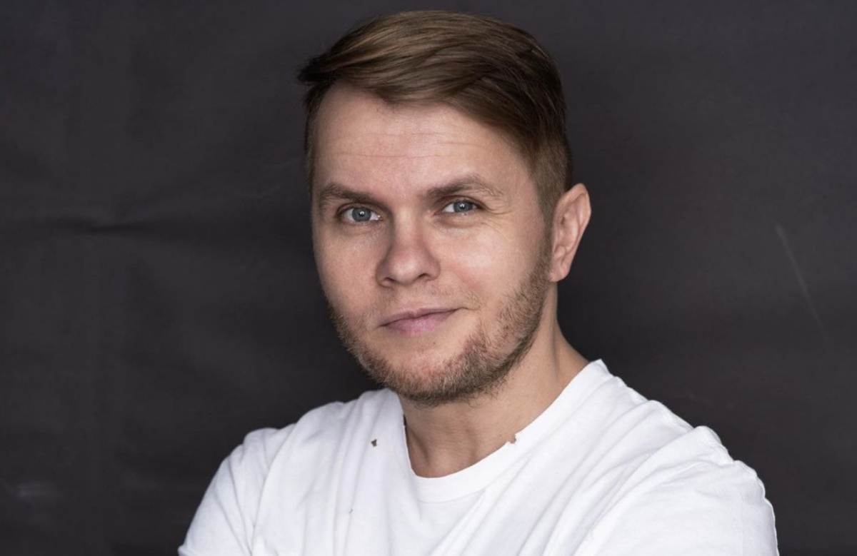 Imagine Stire Codin Maticiuc oferă 3.000 de euro oricărui om care îi furnizează o informație esențială. Tu știi cine e bărbatul pe care îl caută? | 2review.ro