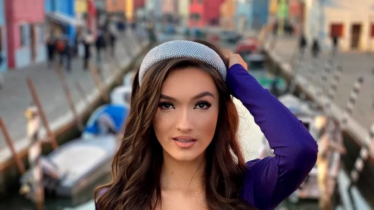 Imagine Stire Viviana Sposub, la brațul unui cunoscut artist internațional! Fanii au reacționat pe loc: „Cuplul anului”  | 2review.ro