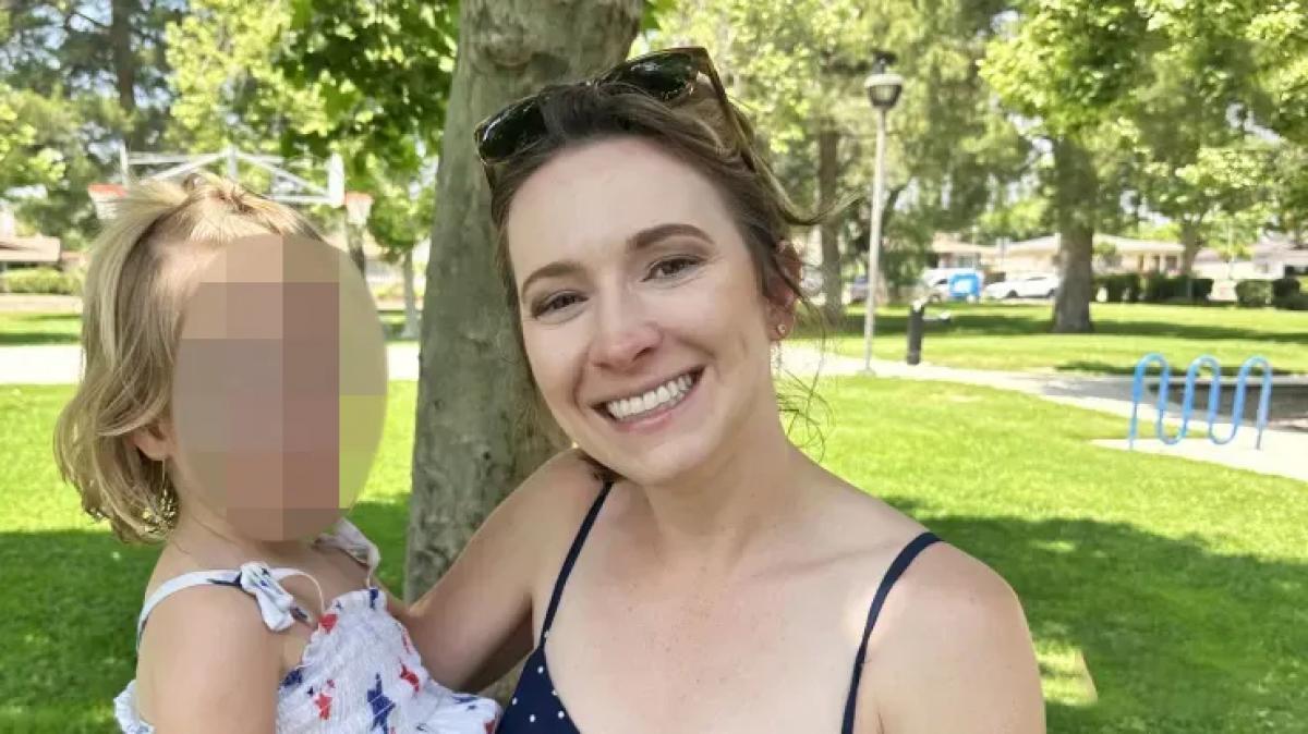 Imagine Stire Această tânără lucrează doar 5 minute pe zi și câștigă 6.000 de euro lunar. Cum e posibil așa ceva | 2review.ro