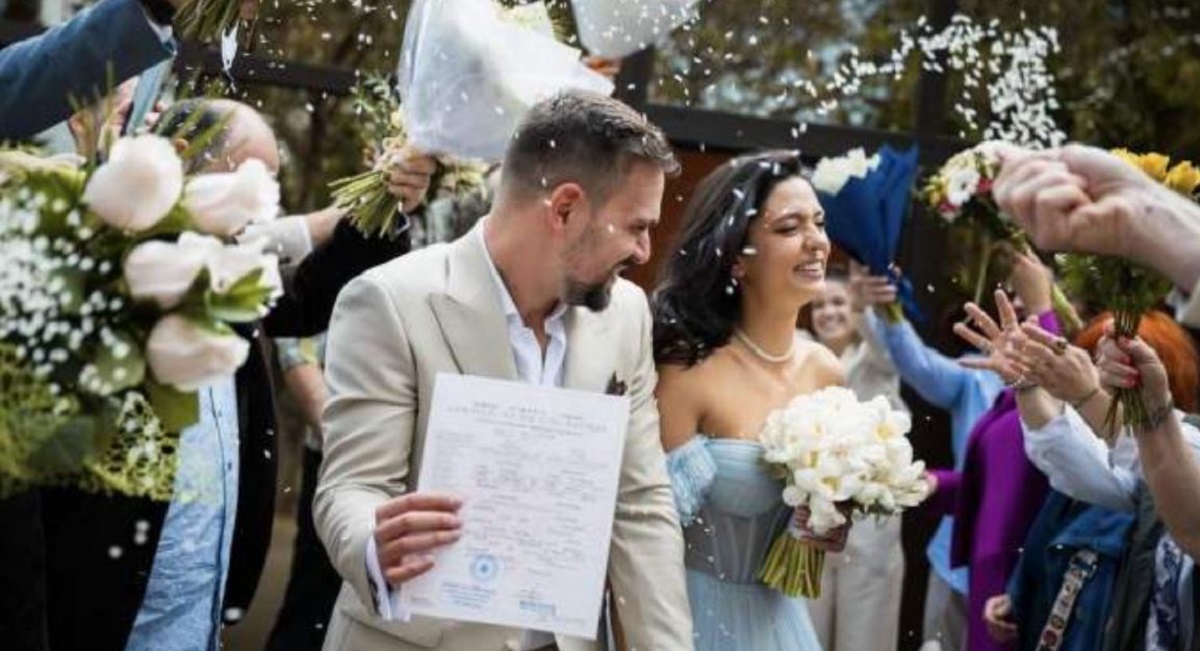 Vlad Gherman și Oana Moșneagu s-au căsătorit. Imagini de colecție de la eveniment