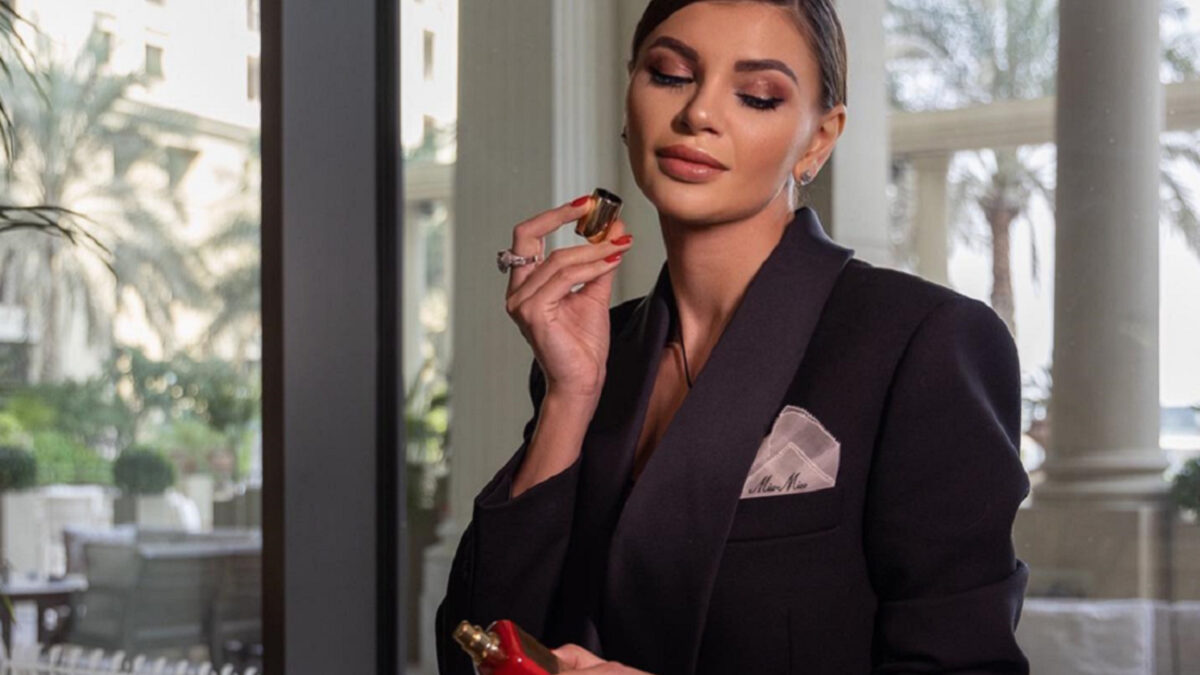 Imagine Stire Cu cât se vinde un parfum creat de Ramona Gabor. Fosta cumnată a lui Irinel Columbeanu a dat lovitura în afaceri | 2review.ro