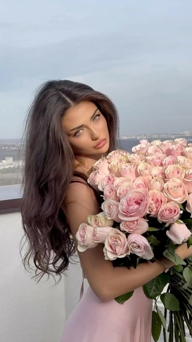 Andreea Bostănică schimbă macazul! Ce face influencerița după ce a dat trendul: „Mi se rupe sufletul”