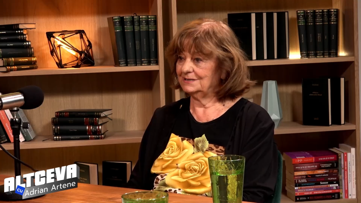 Imagine Stire Ce nume poartă poeta Ana Blandiana în buletin, de fapt. Dezvăluiri de senzație în podcastul ALTCEVA cu Adrian Artene: „Sub pseudonim se ascunde fiica unui dușman al poporului!” | 2review.ro