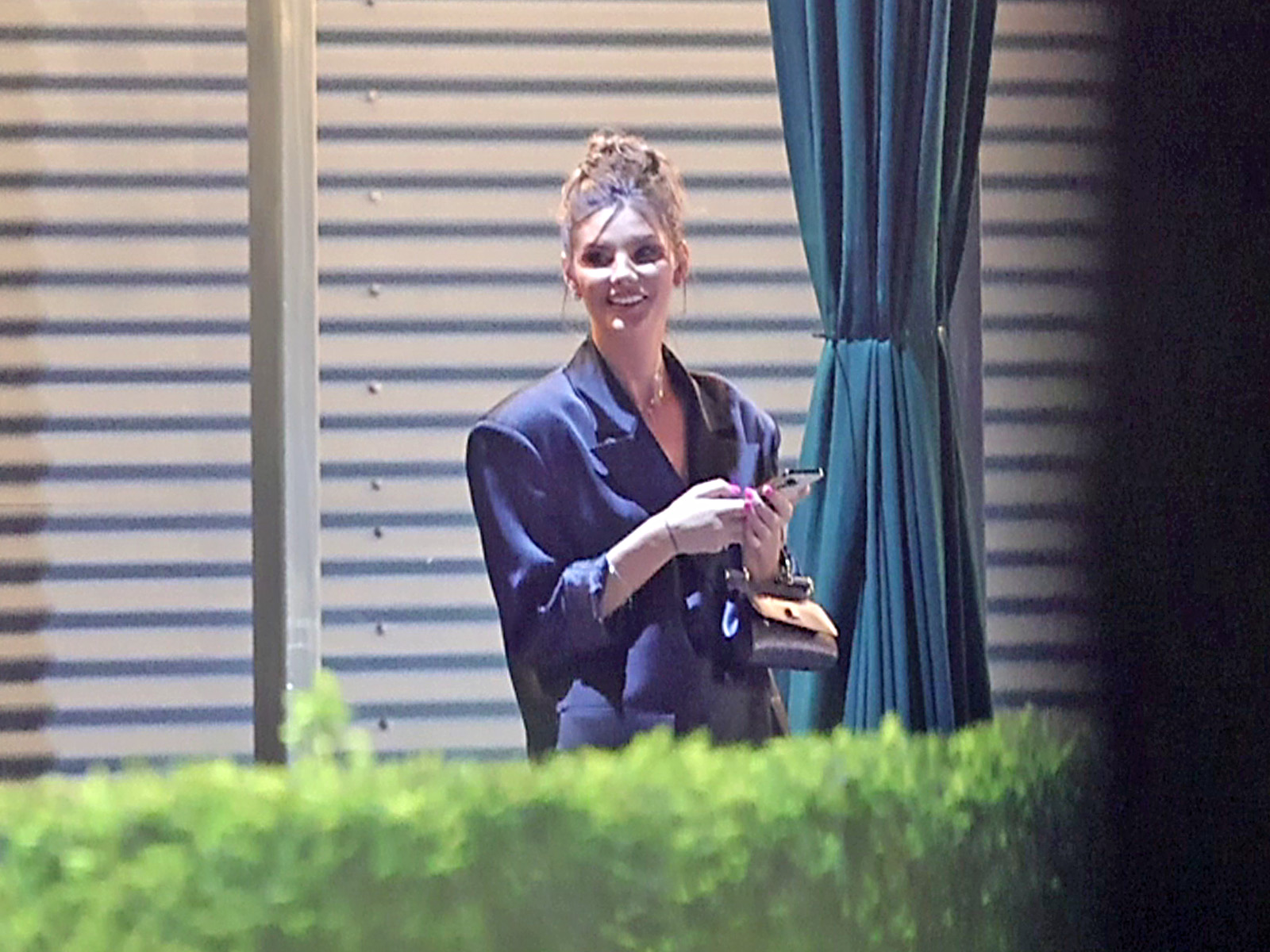 Ramona Olaru s-a distrat de minune în club și a consumat câteva pahare