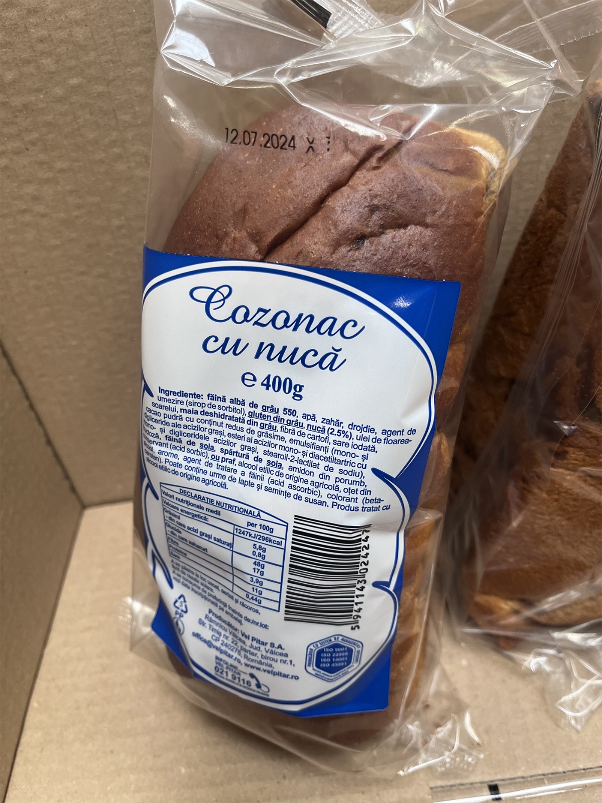 Ce conține cel mai ieftin cozonac din România. Costă doar 8 lei și expiră în iulie 2024