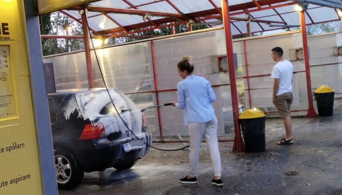 Am făcut calculul! Câți bani poți câștiga lunar, în România, dacă îți deschizi o spălătorie auto „self-service”