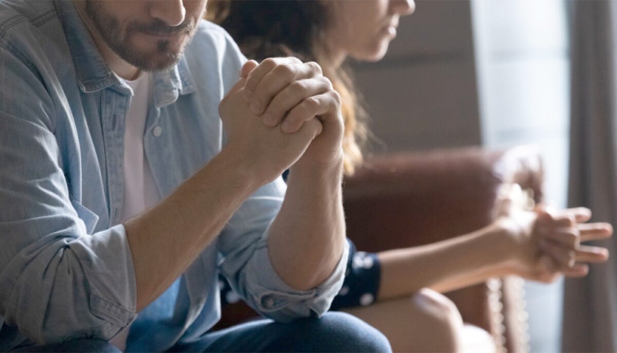 Imagine Stire Și-a părăsit soția după 40 de ani de căsnicie și s-a mutat cu amanta pe aceeași stradă. Ireal cum s-a răzbunat fosta nevastă | 2review.ro