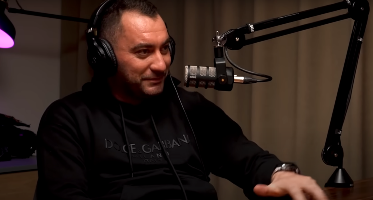 Imagine Stire Pescobar s-a filmat cu altă femeie la mare, în timp ce Gianina stă acasă cu copilul nou-născut. Oamenii au intrat la bănuieli: „Sunteţi iubiţi?” | 2review.ro