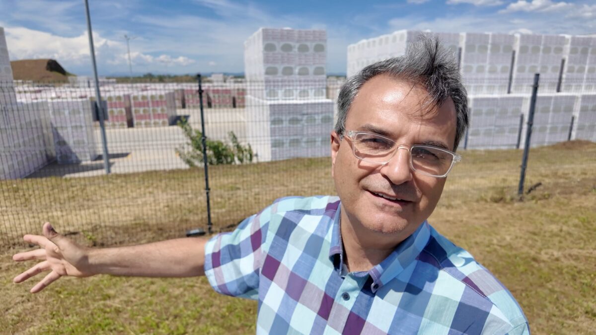 Imagine Stire Deși soția lui este medic, Lucian Mândruță cere sfaturi de slăbit pe Facebook. Tratamente interzise și medicamente ilegale, promovate de jurnalist | 2review.ro