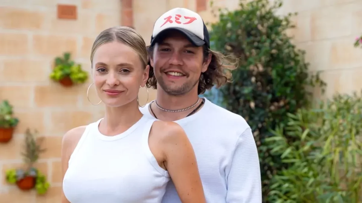 Imagine Stire Oana Matache, surpriză de proporții pentru Radu Siffredi! Cei doi au petrecut o vacanță romantică în orașul iubirii: „Ne-am dorit foarte mult” | 2review.ro