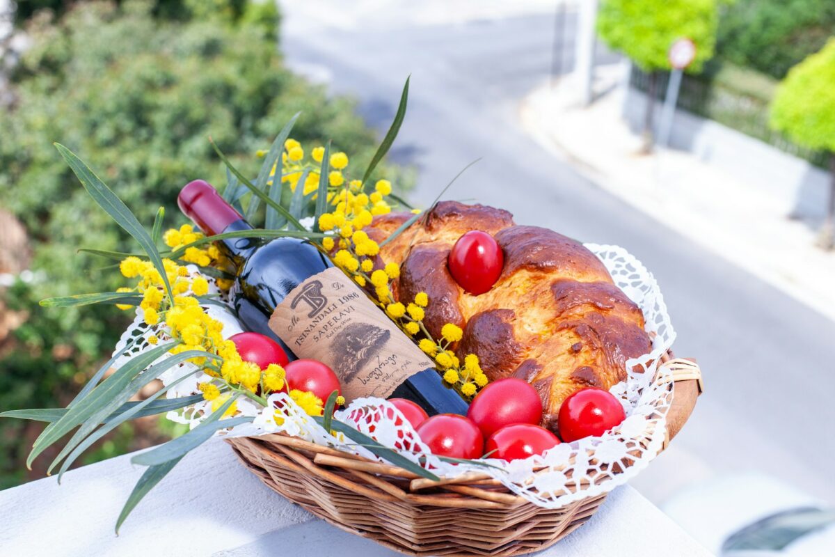 Atenție la alimentele de Paște! Ce trebuie să verifici înainte să cumperi. Așa eviți pericolul!