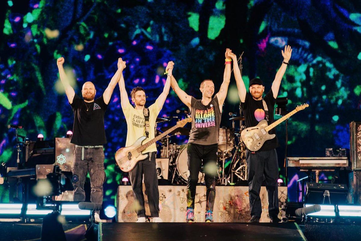 Imagine Stire Moment neașteptat și în a doua seară la concertul Coldplay! Chris Martin și-a încheiat discursul pe un cor de huiduieli: „M-am simțit trist și vinovat” | 2review.ro