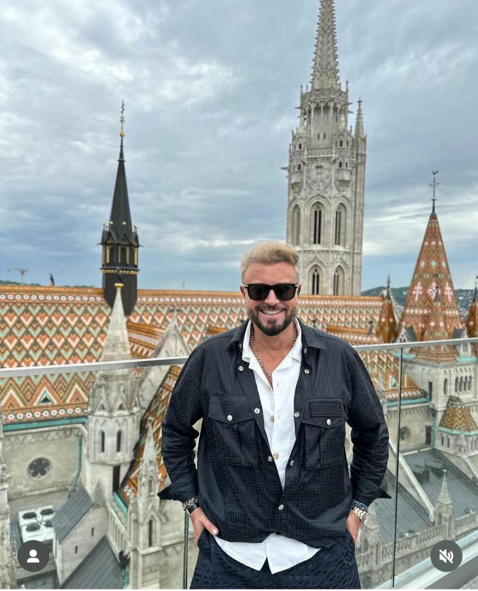 Cine este și cum arată noua iubită a lui Cătălin Botezatu. Nicolle l-a însoțit pe designer la un eveniment monden