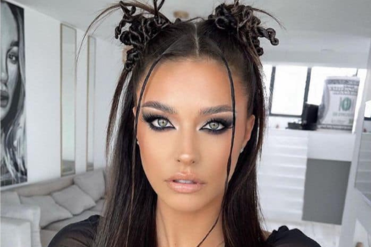 Imagini incendiare din vacanță oferite de Antonia! Artista s-a plâns că e „grăsuță”, dar lipsa hainelor i-a scos la iveală formele de invidiat