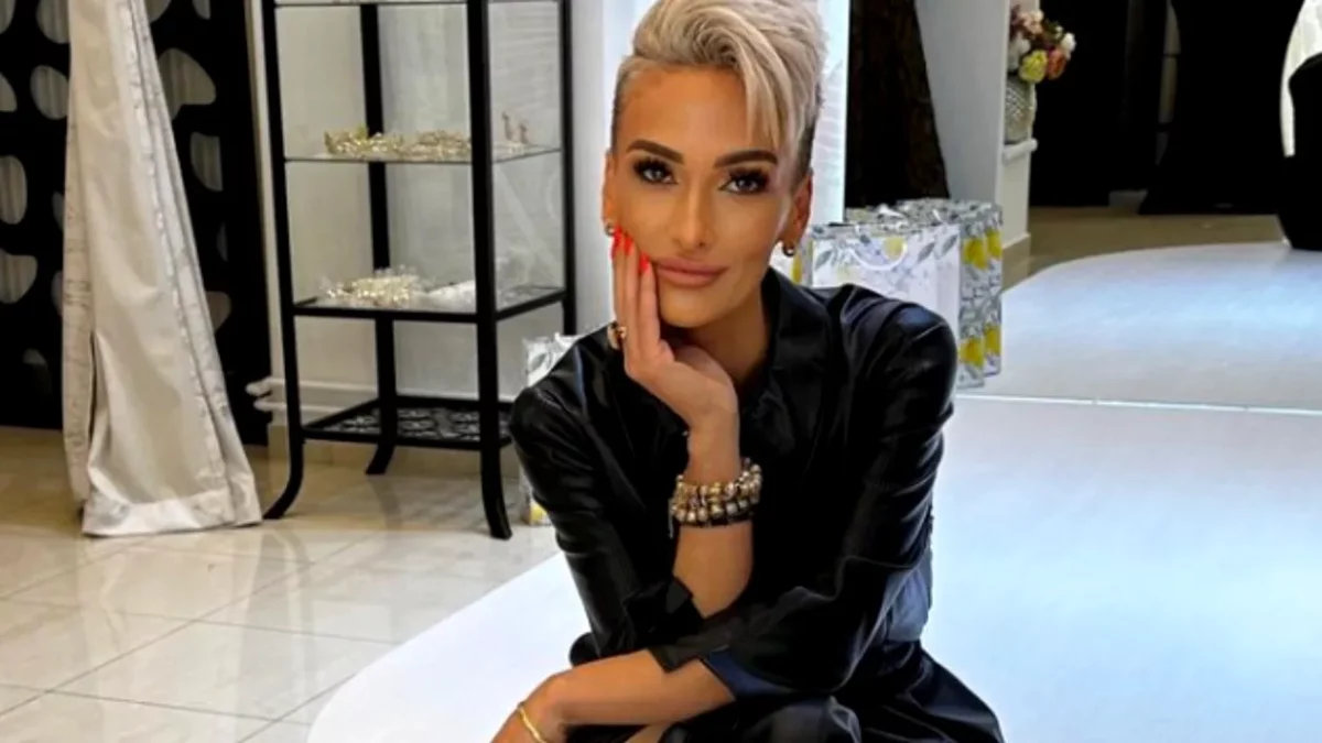 Imagine Stire Gabriela Lucuțar, înșelată de soț! Regina Întunericului a divorțat după 20 de ani de mariaj: ”Am luat decizia corectă” | 2review.ro