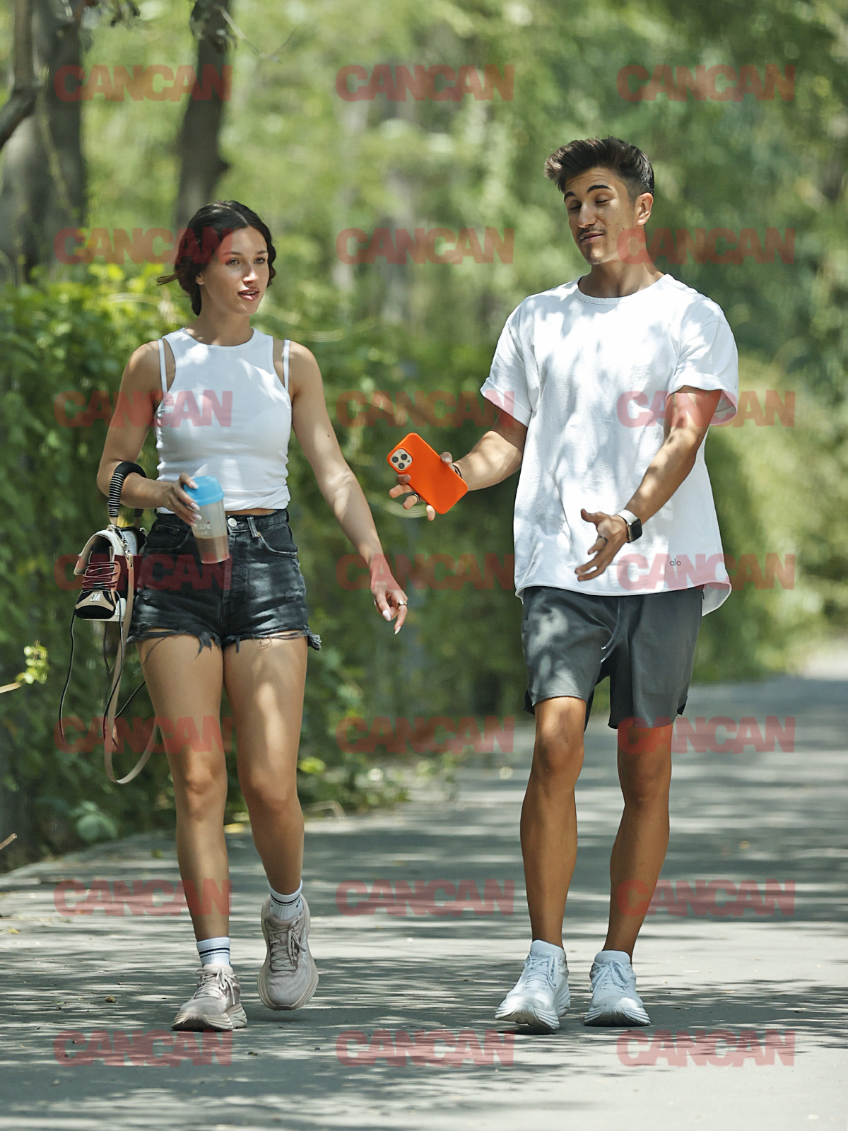 Artista și milionarul nu au putut sta prea departe unul de celălalt Foto CANCAN.RO