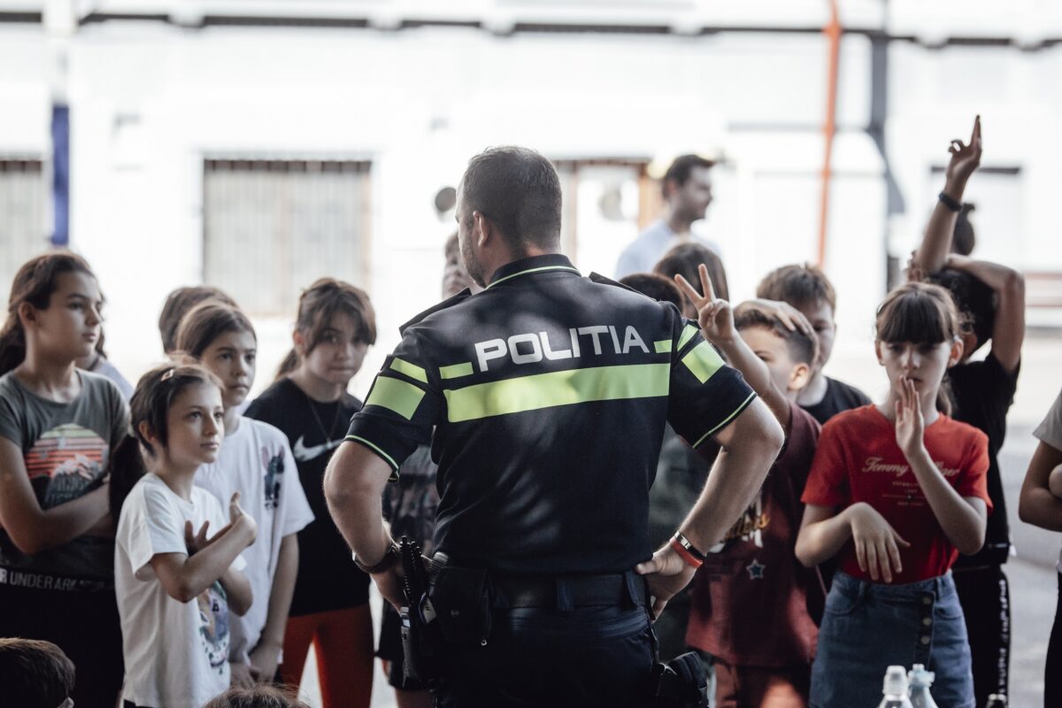 (P) România participă la concursul internațional de siguranță rutieră de la Paris prin proiectul Fundației TotalEnergies – “Ora de Educație Rutieră – Via Creative”