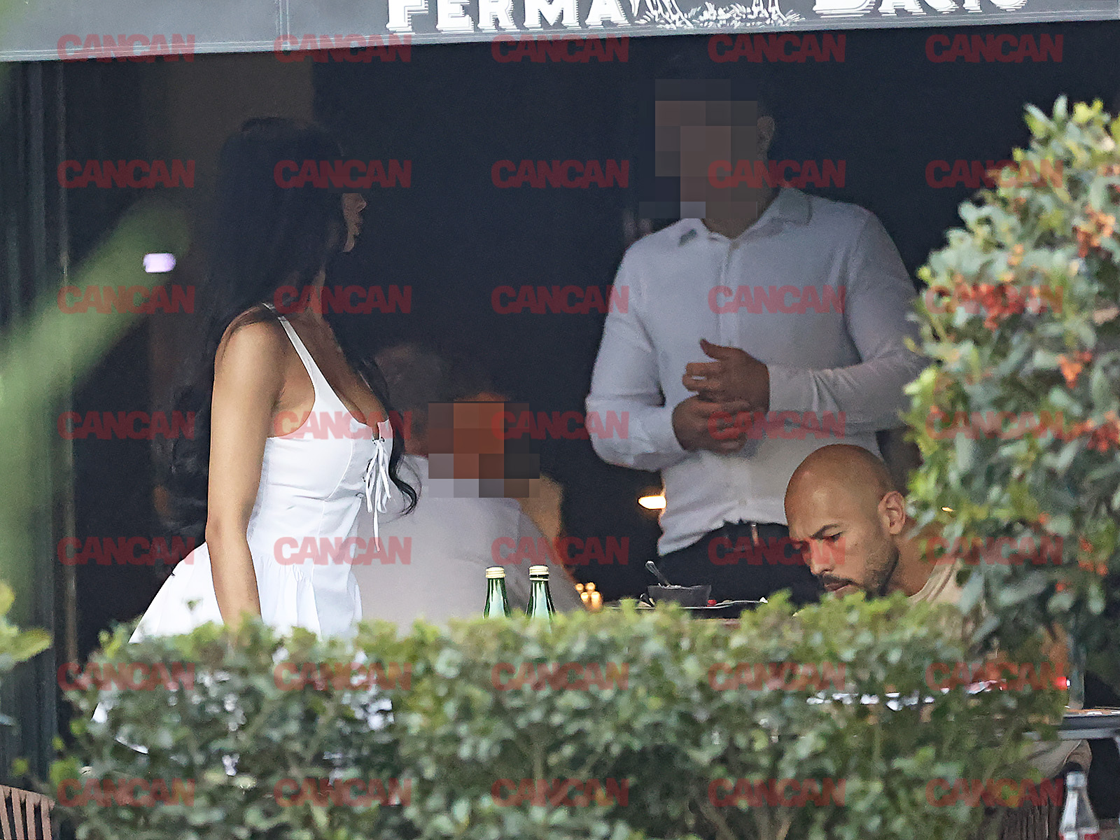 Andrew Tate și-a scos noua cucerire la terasă Foto CANCAN.RO