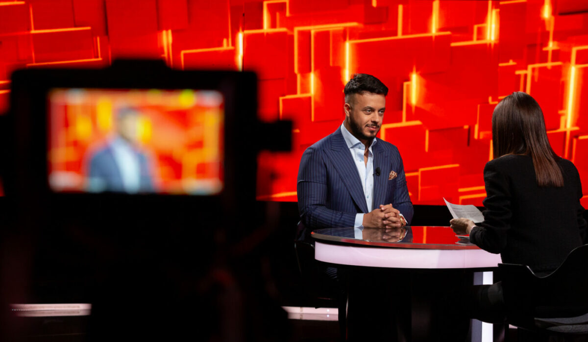 Imagine Stire Câte afaceri face Gabi Bădălău cu statul. Adevărul despre bani + căsnicia cu Claudia Pătrășcanu și infidelitatea lui | 2review.ro